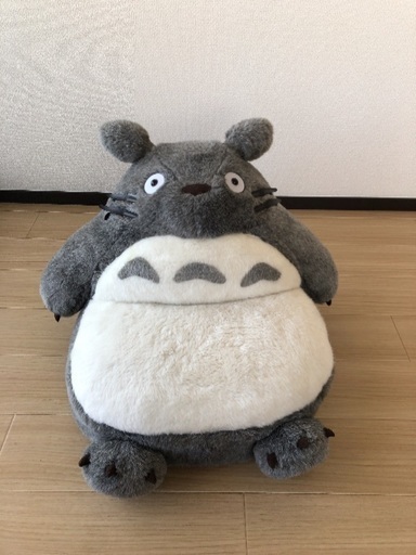 トトロのぬいぐるみ 特大サイズ