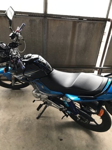 ybr125 スクーターと交換 ybr125 スクーターと交換 ブルーレンズミラーに交換（ヤマハ YBR125