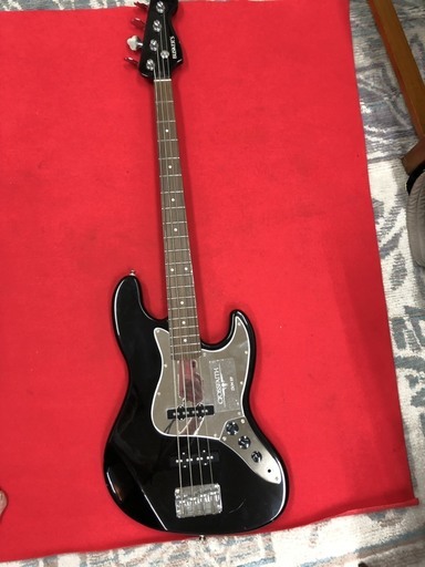 BUSKER'S　ベースギター