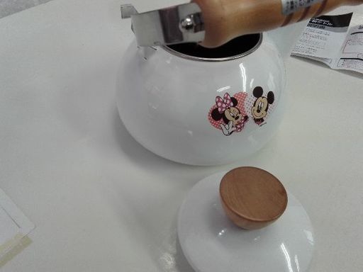￥１０００＊♥ミッキー　ホーローケトル　未使用品　箱無しです。