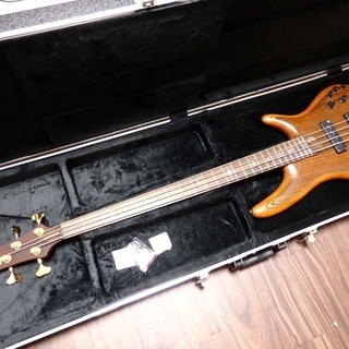 ハードケース付 Ibanez Premium SR1200