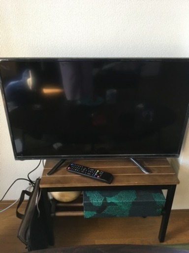 テレビ　３２型