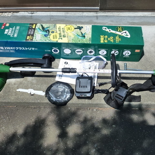 山善　草刈り機　充電式　1シーズンのみ使用