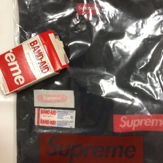 シュプリーム mesh stripe pocket tee