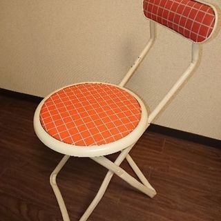 レトロかわいい椅子