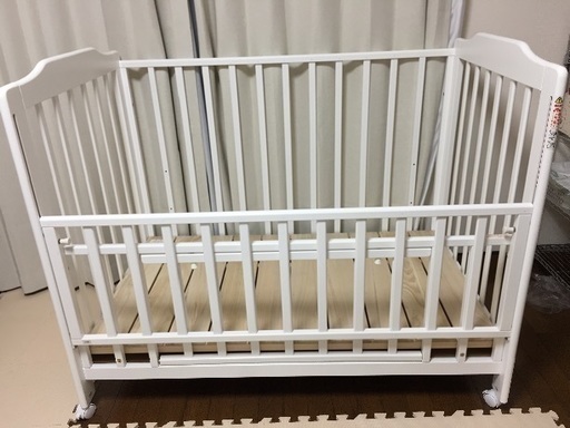 KATOJIベビーベッド 箱入り 組み立てただけの未使用品