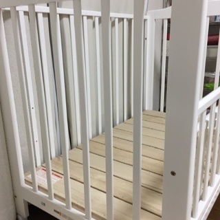 KATOJIベビーベッド 箱入り 組み立てただけの未使用品 | amidomil.com.br