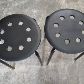 ［IKEAマリウス丸椅子］⁑リサイクルショップヘルプ