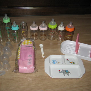 赤ちゃんグッズ*哺乳瓶８本、哺乳瓶保温ケース、哺乳瓶水切り、離乳...