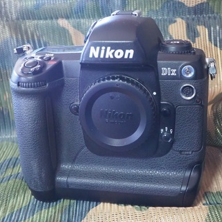 中古　Nikon　D1X