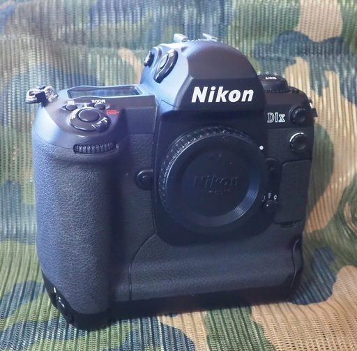 Nikon　D1X 　中古