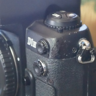 中古　Nikon　D1H