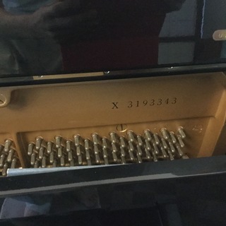 ヤマハアップライトピアノUX3と椅子とピアノカバー