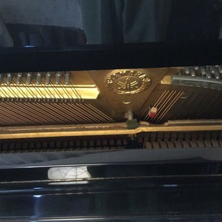 ヤマハアップライトピアノUX3と椅子とピアノカバー