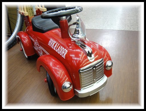 HOOK＆LEADER 消防車 アルタバーグ ファイアートラック・スピードスター レッド 完成品