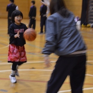 笑顔が自慢のバスケットボールスクールです - 大和市