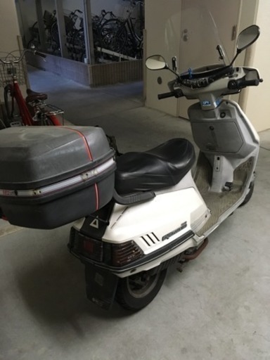 【ジャンク】希少な年代物！125ccスクーターです！ ジャンク】希少な年代物！125ccスクーターです！