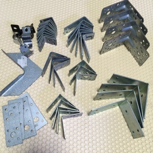 Diyに最適 ホームセンターで購入した万能l字金具 チャッピー 福岡のその他の中古あげます 譲ります ジモティーで不用品の処分 Diyに最適 ホームセンターで購入した万能l字金具 チャッピー 福岡のその他の中古あげます 譲ります ジモティーで不用品の処分