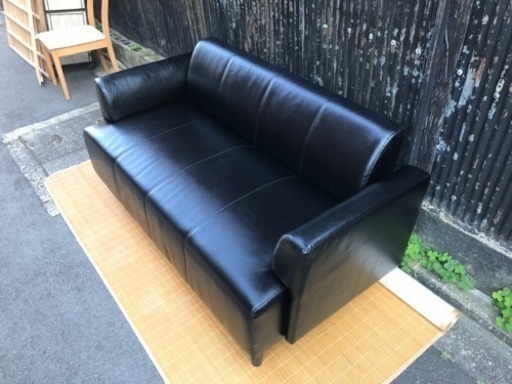 IKEA 合皮2人掛けソファ ブラック (日曜リサイクル) 円町の家具の中古あげます・譲ります｜ジモティーで不用品の処分