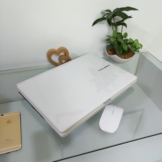 とても美品★　大容量320GBの可愛い光沢パールホワイトFUJITSU♪　最新Windows10パソコン！　大容量320G！　高速PC★　高性能デュアルコア　メモリ4G　テンキー付き　富士通　FUJITSU　BIBLO　大画面　最新Windows10　64Bit　白　高級感　15.6インチ　マウス付き 　ノートパソコン　無線LAN　Wi-Fi対応　DVDドライブ とても美品☆ 大容量320GBの可愛い光沢パールホワイトFUJITSU♪ 最新