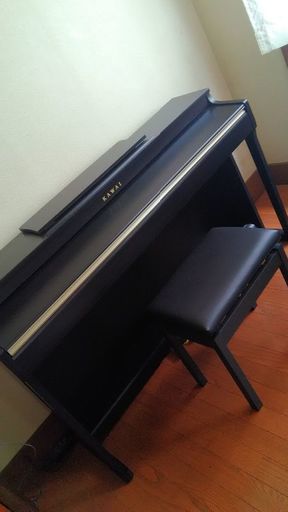 電子ピアノ　カワイ　cn25