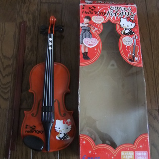 美品！　Hello Kittyひけちゃうバイオリン