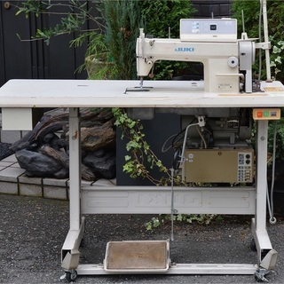 JUKIの工業用 自動糸切1本針本縫ミシン DDL-5580N