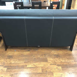 karimoku(カリモク)の本革張3人掛けソファー