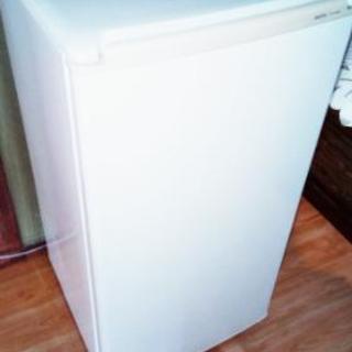 小型冷蔵庫　SANYO　容量75 L　SR-YM80