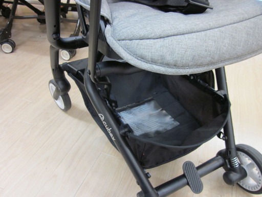 安心の保証付！クリーニング済み！oybex、eezy s twist、ベビーカーです！