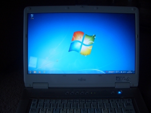 Windows7 ノートパソコン　富士通  FMV-BIBLO AH/R3 すぐに使用できます