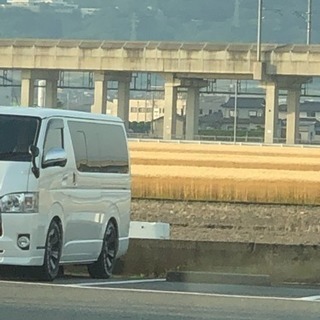 トヨタ ハイエースバン ディーゼル4WD 安く！