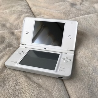 ニンテンドーds  i ll アダプタ付き