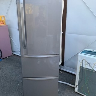 中古 375L 自動製氷機能搭載 3ドア冷蔵庫 東芝 GR-38ZY 2013年製 ブライトシルバー 当社指定エリアは送料2160円