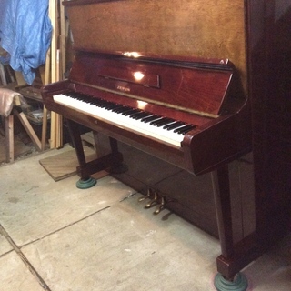 中古ピアノ ゼンオンピアノ　サイズ：幅147.5cm×高さ127...
