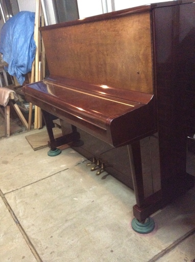 中古ピアノ ゼンオンピアノ サイズ：幅147.5cm×高さ127cm×奥行き65cm