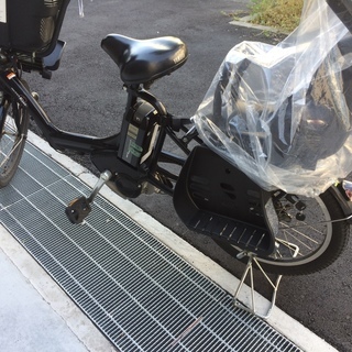 ヤマハ キッスミニ 三人乗り 新基準 20インチ 子供乗せ 8,9AH 黒 