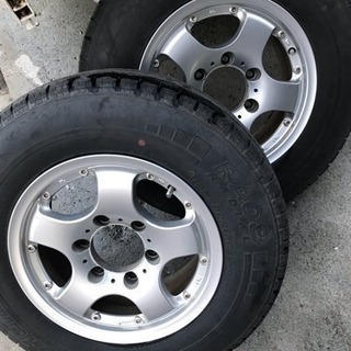 大人気☆ ハイエース195/80R15 ブリヂストン夏タイヤバリ溝4本鉄