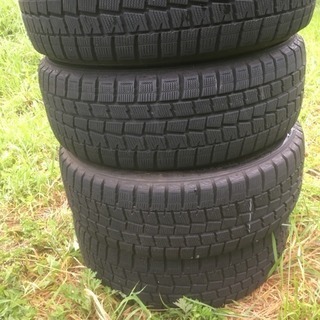 215/55R17 ダンロップ   スタッドレスです。