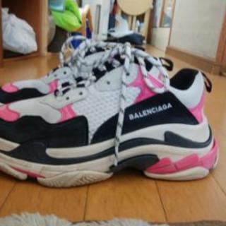 ブランド品！BALENCIAGA！トリプルエス！