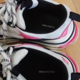 ブランド品！BALENCIAGA！トリプルエス！