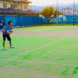 硬式テニスやりたい人集まれえ😆6月〜活動開始‼️