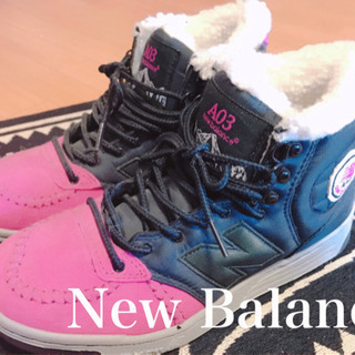 New Balance ボアスニーカー