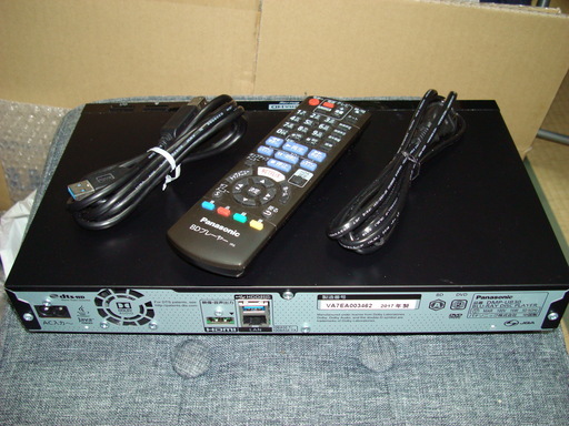 中古品】Panasonic ブルーレイディスクプレーヤー DMP-UB30