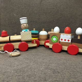 おもちゃ列車byパティシエ
