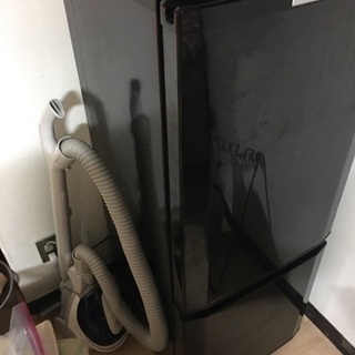 146l 冷蔵庫(黒)2014年  洗濯機  2007年