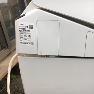 LIXIL、ykk 樹脂サッシ toto タンクレスウォシュレットトイレ