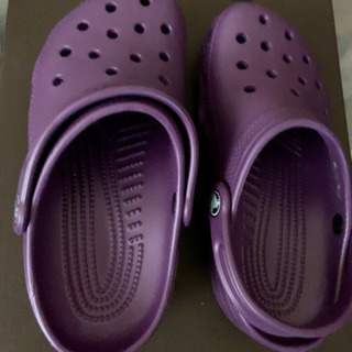 譲 新品未使用 クロックス CROCS サンダル クラシック ク...