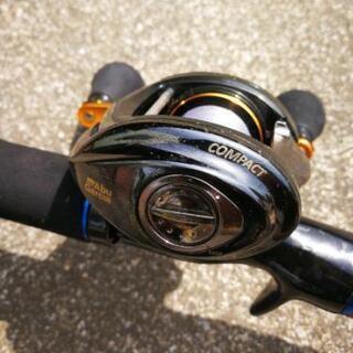 ブラックバス　ビッグベイト用ロッドリール