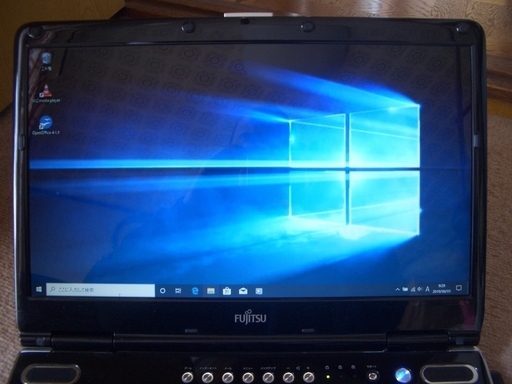 Windows10　ノートパソコン　FMV-BIBLO　 NF/E70　 すぐに使用できます